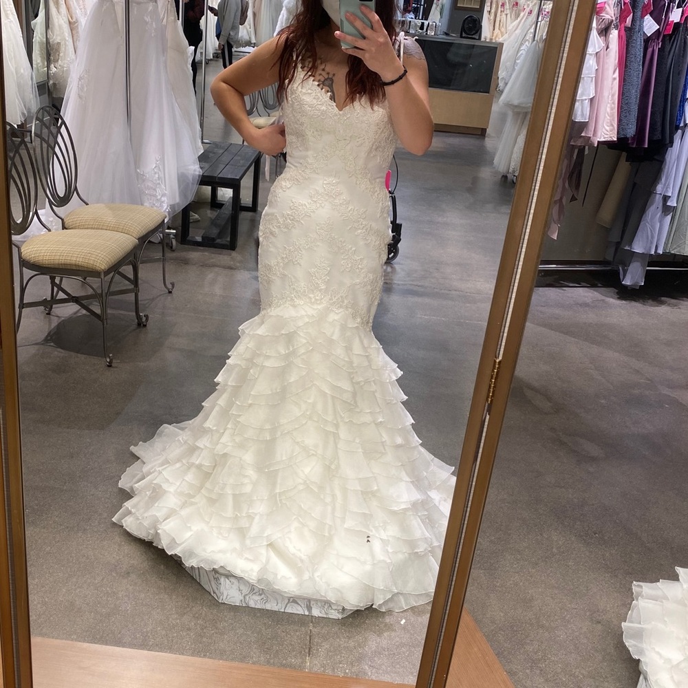 Wedding dress